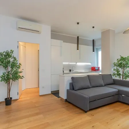 I-host - Bronzino 7 Appartement Milaan